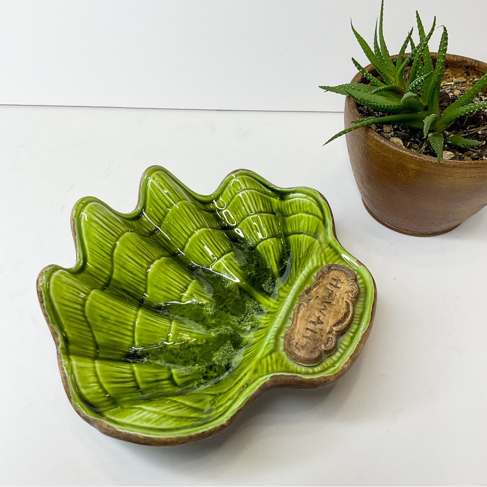 Vintage Mcm Hawaiian Green Ceramic Seashell Ashtray Dish